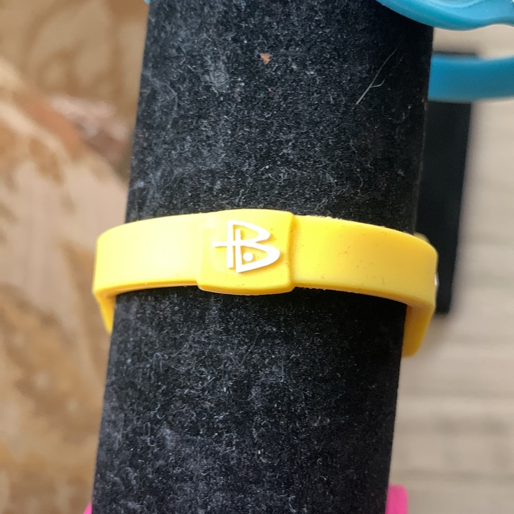 Power Balance bracelets by “Performance Technology” - Picture 3 of 6